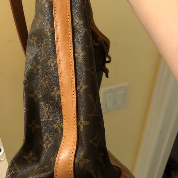 Authentic Vintage Louis Vuitton Noe Tote! - Picture 4 of 14